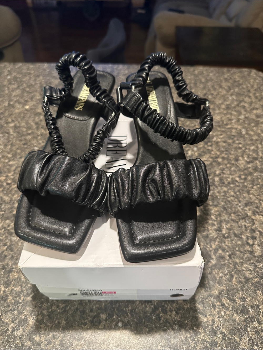 Dream Pairs Black Ruched Square-Toe Sandals